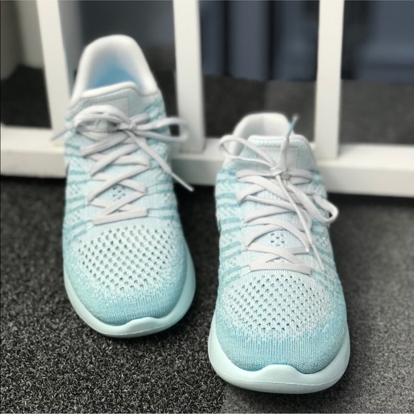 NWT Nike LunarEpic Low Flyknit 2 Glacier Blue WMNS - Picture 6 of 8